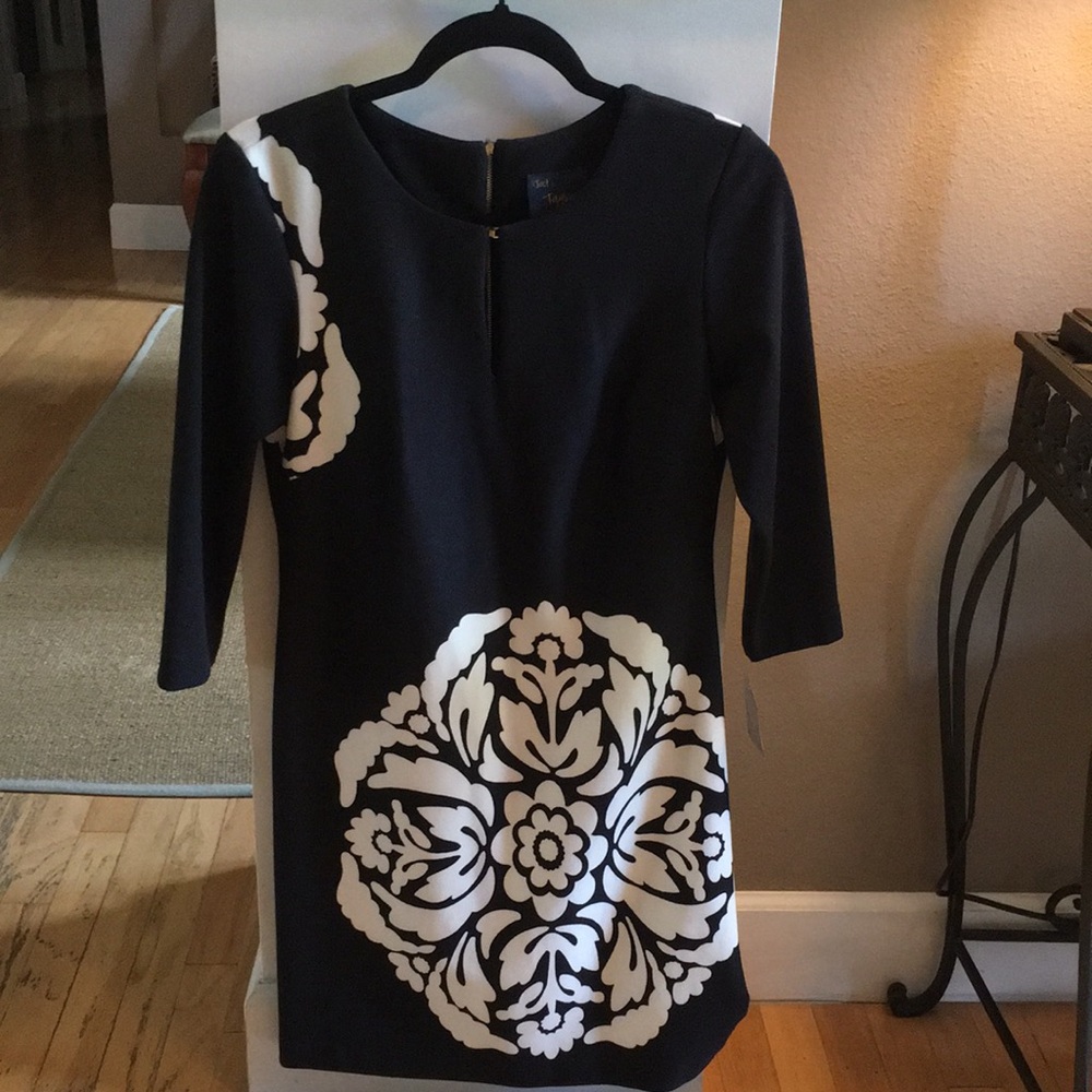 Just Taylor Sheath Dress